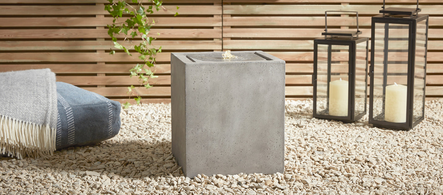 AquaLuna - Small Cube Fountain